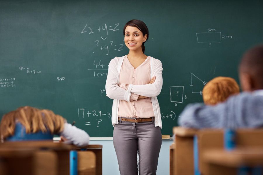 Don’t Miss These 5 Important Roles of a Teacher!