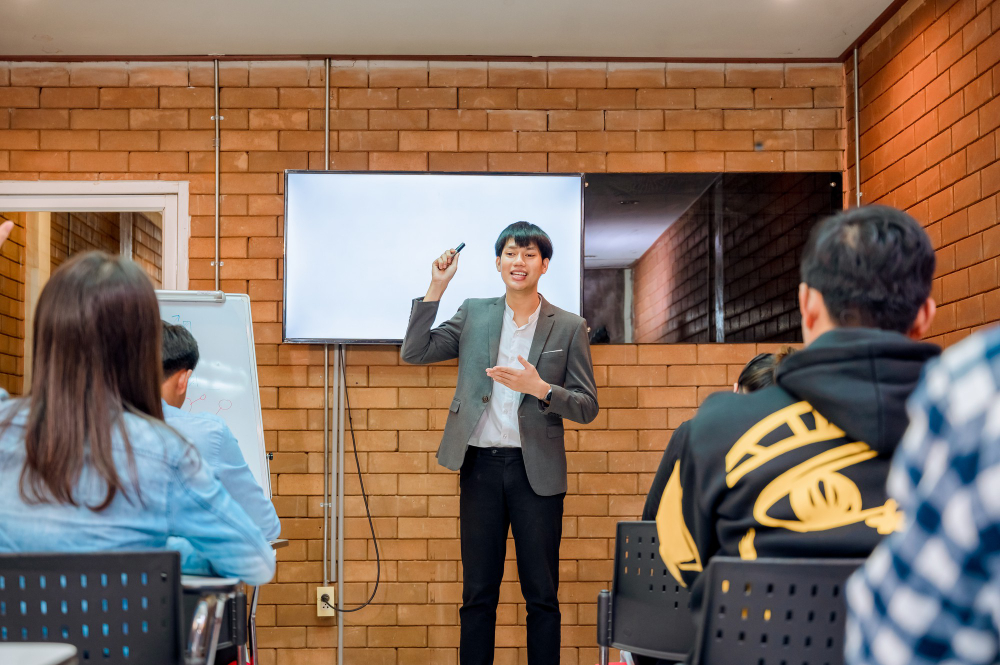 CAIE Board Offline Coaching Institute Near Me