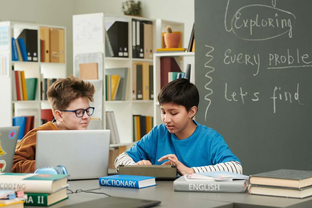 Math Science English Classes | Foreign-based students | CKM Academy